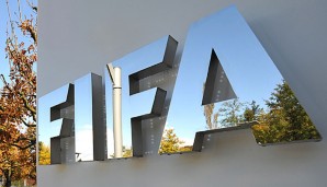 Die FIFA hat gegen mehrere Nationalverbände wegen Vorfällen bei Qualifikations-Spielen für die WM 2018 Sanktionen verhängt