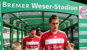 Miroslav Klose (2007 von Werder Bremen zu Bayern München): Die Bayern haben in der Vergangenheit nicht nur beim BVB, sondern auch bei anderen Konkurrenten gewildert. Werder blieb lange standhaft, am Ende waren die zwölf Millionen Euro aber zu verlockend