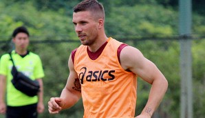 Lukas Podolski muss sich bislang mit Trainingseinheiten bei seinem neuen Klub begnügen