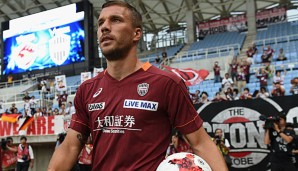 Lukas Podolski gibt sein Debüt in Japan