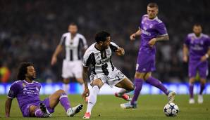 VERTEIDIGUNG: Dani Alves (Juventus Turin/Paris Saint-Germain/Brasilien)