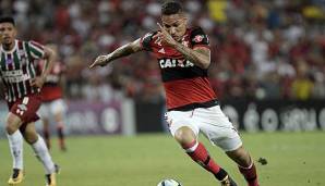 Paolo Guerrero am Ball für Flamengo
