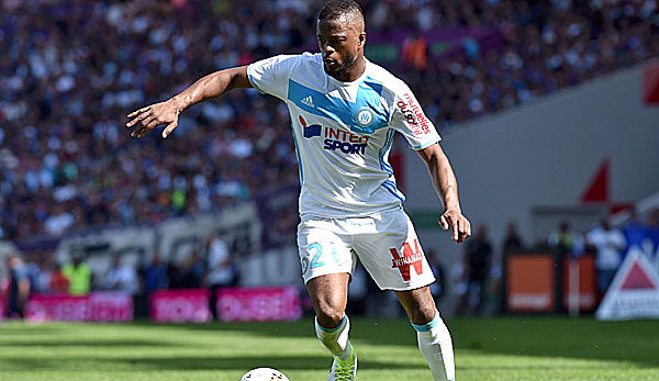 Patrice Evra wurde nach einem Tritt gegen einen Fan fristlos bei Olympique Marseille entlassen