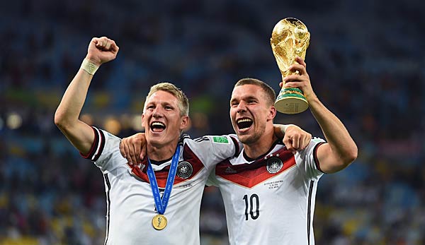 Lukas Podolski und Bastian Schweinsteiger waren über Jahre hinweg wichtige Identifikationsfiguren der deutschen Nationalmannschaft.