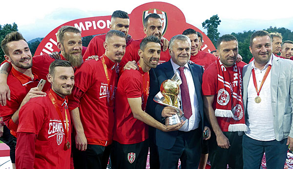 KF Skenderbeu wurde unter Präsident Takaj in acht Jahren siebenmal albanischer Meister.