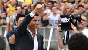 Platz 1: Juventus (Ausgaben: 221,9 Millionen Euro - Einnahmen: 13,5 Millionen Euro - Saldo: -208,4 Millionen Euro), Top-Transfer: Cristiano Ronaldo (117 Millionen Euro, Real Madrid).