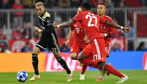 Die Marca berichtete im Mai, dass der FC Bayern wegen einer Verpflichtung des Rechtsaußen mit Ajax Kontakt aufgenommen habe. Bereits im vergangenen Sommer soll der BVB Interesse am marokkanischen Nationalspieler gehabt haben.
