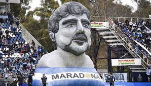 Diego Maradona wurde bei seiner Vorstellung ekstatisch gefeiert.