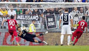 Platz 15: Gianluigi Buffon (Juventus, PSG) – 25,71 Prozent gehaltene Elfmeter (9 von 35).
