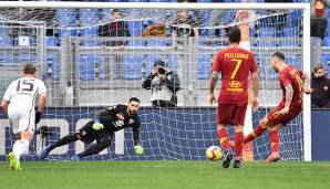 Platz 17: Salvatore Sirigu (FC Turin, Osasuna, PSG, Palermo, FC Sevilla) – 25,49 Prozent gehaltene Elfmeter (13 von 51).
