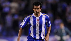 Spielte über 13 Jahre für Deportivo La Coruna und gewann mit den Galiciern 2002 die Copa del Rey sowie die Supercopa. In La Coruna trägt der Mittelfeldmann, der insgesamt 46-mal für Spaniens Nationalmannschaft auflief, den Spitznamen "Juan Carlos II".