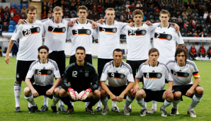 Kevin Schindler im Dress des DFB-Teams unter anderem mit Thomas Müller und Mats Hummels.