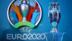 Der europäische Fußballverband UEFA überlegt offenbar, die anstehende Europameisterschaft auf Grund des Coronavirus' in den Dezember zu verlegen. Das berichtet der englische Telegraph.