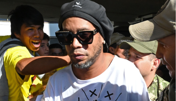 Ronaldinho musste wegen falschen Papieren in Paraguay ins Gefängnis.