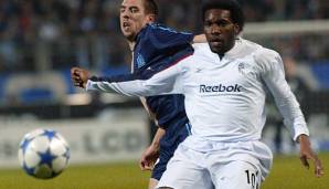 Jay-Jay Okocha (Sturm, 2002 von PSG zu Bolton). Okocha wurde zu Nigerias teuerstem Spieler, als er für 10 Millionen Pfund von Frankfurt zu PSG wechselte. Deswegen galt der ablösefreie Wechsel von PSG zu Bolton als besonderes Schnäppchen.