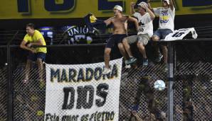 Die Boca-Fans hatten sich auf Maradona vorbereitet. Dieses Plakat müssen wir wohl nicht übersetzen.