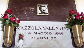 Er handelte mit dem unter Druck geratenen Venedig-Präsidenten Aldo Bennato einen Fabeldeal über 1,2 Millionen Lira plus zwei Torino-Spieler im Tausch aus. Mit Loik und Mazzola wurde Torino 1943 zum ersten Mal nach 15 Jahren wieder italienischer Meister.