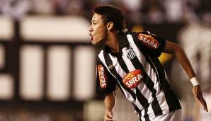 Seit 2003 war Neymar in der Jugend des FC Santos aktiv, sechs Jahre später feierte er sein Profidebüt. Von 2013 bis 2017 für den FC Barcelona am Ball, ehe PSG 222 Millionen Euro bezahlte. Nun hoffen die Katalanen auf eine Rückkehr.