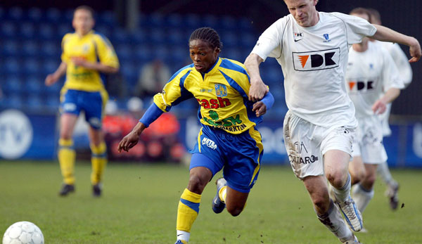 Boy-Boy Mosia 2006 für Westerlo im Einsatz gegen Gent.