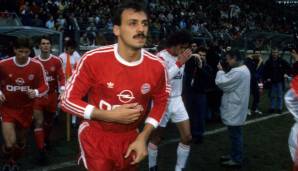 Jürgen Kohler (FC Bayern) - Heynckes holte den 90er Weltmeister 1989 zum FC Bayern und er stieg zur Weltklasse auf, wie er anschließend bei der WM in Italien zeigte. Wechselte 1991 zu Juventus und 95 zum BVB. Gewann letztlich nahezu alle wichtigen Pokale