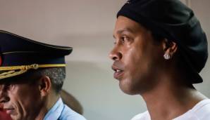 Ronaldinho bleibt weiter unter Hausarrest.