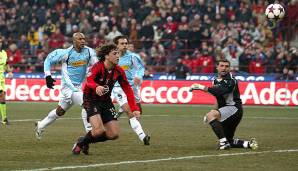 Platz 25: ANGELO PERUZZI (damaliges Alter: 30) - wechselte in der Saison 2000/01 für 17,9 Millionen Euro von Inter Mailand zu Lazio Rom