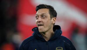 Um Mesut Özil von der Gehaltsliste streichen zu können, ist der FC Arsenal offenbar dazu bereit, dem 31-Jährigen eine Art Abfindung zu zahlen. Das berichtet der Daily Mirror: Sollte Özil einen neuen Klub finden, will Arsenal dort sein Gehalt aufstocken.
