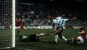 Argentinien - Ungarn 4:1 (am 18. Juni 1982, Weltmeisterschaft): Im zweiten Vorrundenspiel zaubert Maradona, trifft per Flugkopfball und mit links. Ein 4:1-Sieg ist die Folge. Das Turnier soll dennoch zu einer Enttäuschung verkommen.