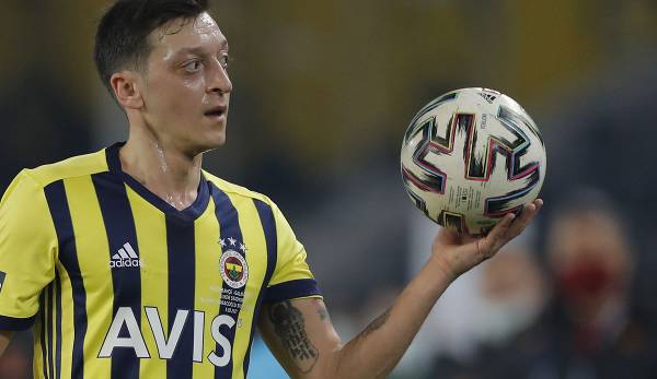 Mesut Özil wechselte im vergangenen Winter von Arsenal zu Fenerbahce.