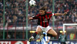 PAOLO MALDINI (AC Milan): Spielte ausschließlich für Milan und ist mit 901 Spielen Rekordspieler. Prägte gleich mehrere große Ären und gewann fünfmal den Henkelpott. Milans wohl größte Legende überhaupt.
