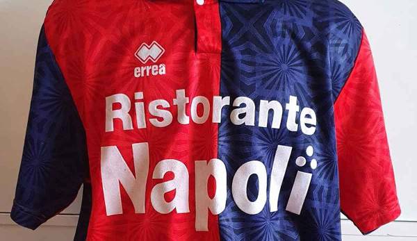 Anfang der 1990er Jahre fungierte das Ristorante Napoli als Brustsponsor des HFC Haarlem.
