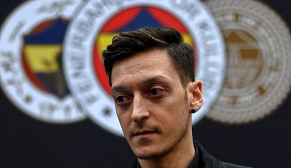 Mesut Özil wurde zuletzt bei Fenerbahce suspendiert.