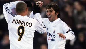 Ronaldo & Raul (Real Madrid): Der für viele beste Stürmer und die Real-Legende. Ein Sturm-Duo made in Heaven. Allein Ronaldo erzielte in seiner Premierensaison 30 Treffer.