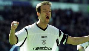 FREDI BOBIC bei den Bolton Wanderers: In den 90er-Jahren war er einer der besten Buli-Stürmer, beim BVB 2002 unter Matthias Sammer jedoch auf dem Abstellgleis, weswegen er sich in die Premier League ausliehen ließ. Sechs Monat später kehrte er zurück.
