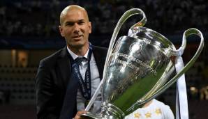 ZINEDINE ZIDANE - Als Trainer: 263 Spiele von 2016 bis 2018 und 2019 bis 2021 für Real Madrid: Er verstand es, das königliche Orchester um CR7 anzuführen und holte historische drei CL-Titel in Serie. In seiner zweiten Amtszeit weniger erfolgreich.
