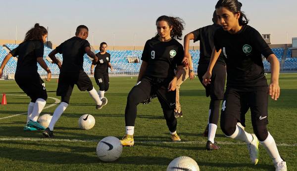 Training der neu ins Leben gerufenen Frauen-Nationalmannschaft Saudi-Arabiens Anfang November in Riad.
