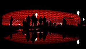 Aus den Durschnittsbewertungen der drei Plattformen wurde wiederum ein Mittelwert gebildet. Herausgekommen ist ein ganz eigener Reiseführer für die beliebtesten Stadien des Kontinents. Die Allianz Arena in München hat die Top 10 übrigens knapp verpasst.