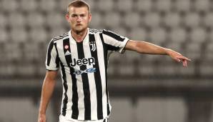 Italienischen Medien zufolge denkt Abwehrstar Matthijs De Ligt über einen Abgang bei Juventus nach, sodass eine Planstelle in der Abwehr für Rüdiger aufgehen würde.