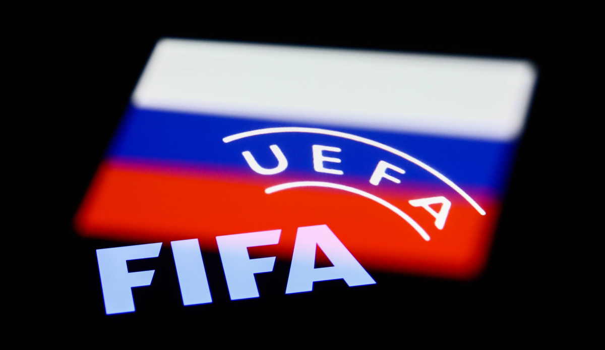 Der Weltverband FIFA und die UEFA haben Russland wegen des Angriffs auf die Ukraine von allen Wettbewerben ausgeschlossen. Das gilt sowohl für russische Klubs als auch für die Nationalmannschaften.