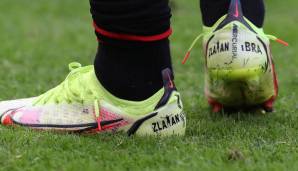 Zwischen 2004 und 2014 war Nike der Hauptausrüster von Zlatan. Seitdem wechselt der Stürmer auch gerne zwischen Tretern von Nike und Adidas hin und her. Manchmal sogar in der Halbzeitpause (2017 bei United vs. City).