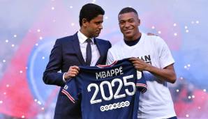 300 Millionen Euro Handgeld, 100 Millionen Euro jährlich nach Steuern, Einfluss bei der Wahl des Trainers und des Sportdirektors und auch bei Transfers: Kylian Mbappes Konditionen für die Vertragsverlängerung bei Paris Saint-Germain bis 2025.
