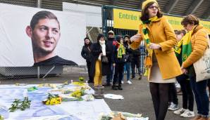 Januar 2020: Fans des FC Nantes gedenken Emiliano Salas mit Blumen an dessen erstem Todestag.
