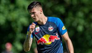 BENJAMIN SESKO: Der Stürmer wurde in den letzten Wochen vermehrt mit europäischen Top Klubs in Verbindung gebracht. Laut Sky Sport soll Sesko jedoch über den Sommer hinaus in Salzburg bleiben. Demnach ist das der Wunsch des Spielers.