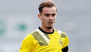 Beim BVB läuft sein Vertrag noch bis zum Sommer 2023. Zudem ist der 17-Jährige Deutsch-Italiener und würde laut seinem ehemaligen Trainer Ivica Erceg "perfekt in die Serie A passen".