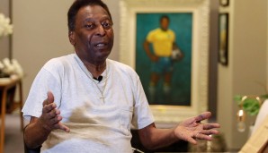 Aufnahme vom November 2019: Pelé gibt der spanischen Presseagentur Efe ein Interview im Pelé-Museum in Santos.