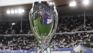 Manchester City und der FC Sevilla streiten um die Trophäe im UEFA Super Cup.