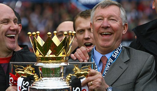 Sir Alex Ferguson (r.) holte den 22. Titel als Trainer von Manchester United