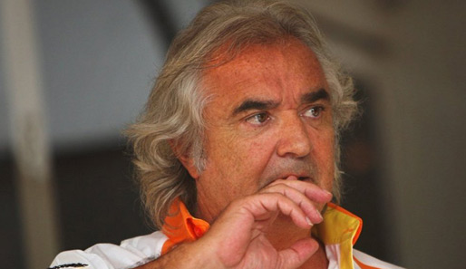 Flavio Briatores Zeit als Formel-1-Teamchef ist abgelaufen - auch die als Fußball-Klub-Besitzer?