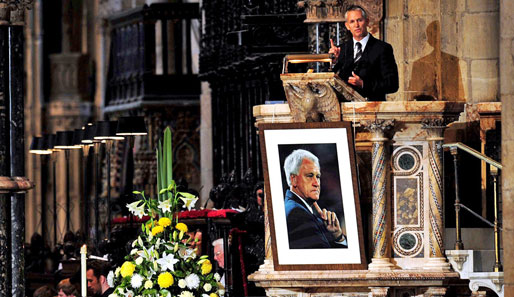 Zu Ehren von Sir Bobby Robson wurde eine Gedenkfeier abgehalten