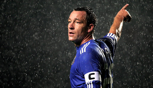 Gegen die Blackburn Rovers will der FC Chelsea um Kapitän John Terry nicht im Regen stehen